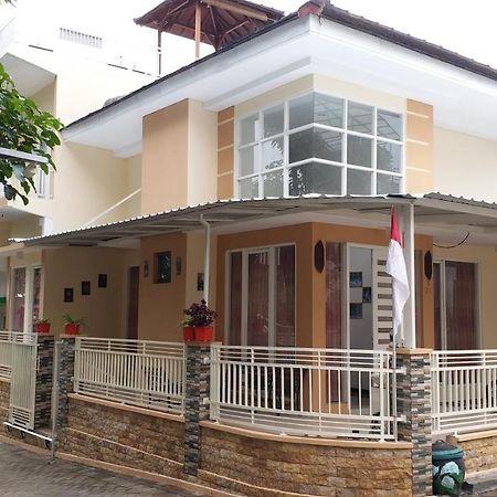 Villa Two One Exotic Private Pool Di Batu 바투 외부 사진